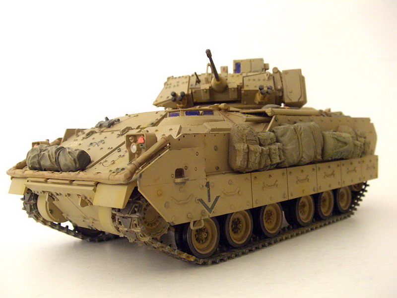 M2A2-Bradley-01
