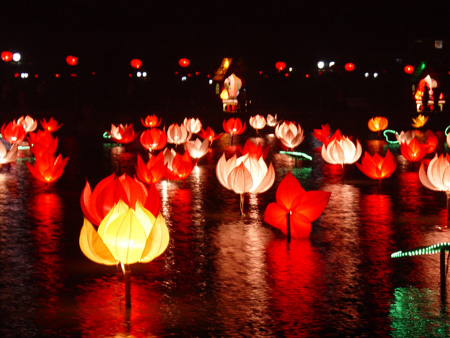 to-be-a-lantern image from chinaculture.org