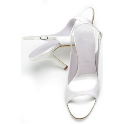 verawangweddingshoes